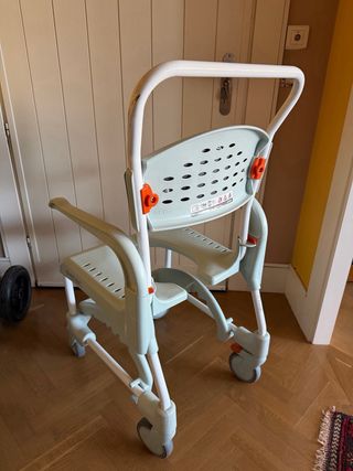 Silla de ducha y WC Etac Clean