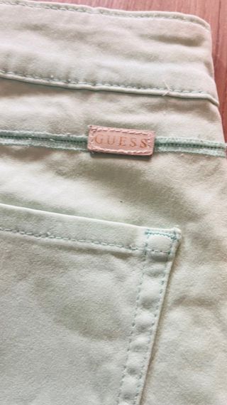 Pantalón pitillo Guess menta