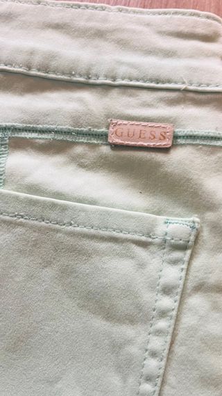Pantalón pitillo Guess menta