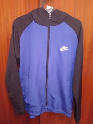 Chaqueta Nike Sportswear Azul y Negra Talla S