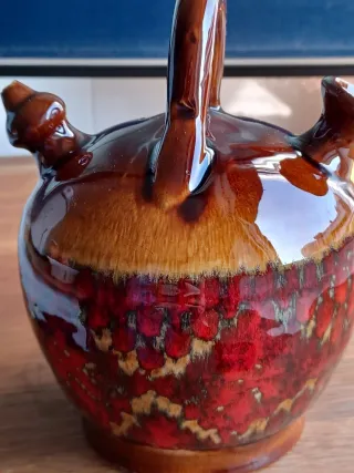 Botijo de cerámica artesanal esmaltado