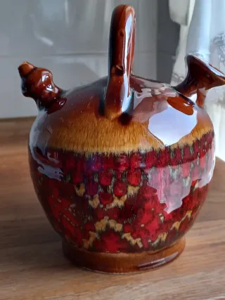 Botijo de cerámica artesanal esmaltado