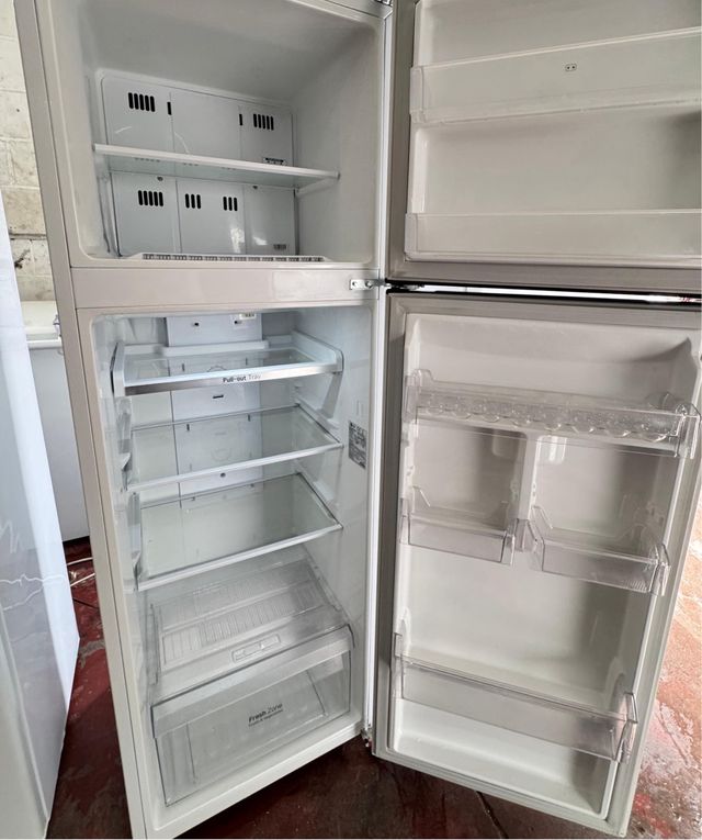 NEVERA DOS PUERTAS LG BLANCO INVERTER