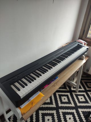 Piano Yamaha P-45