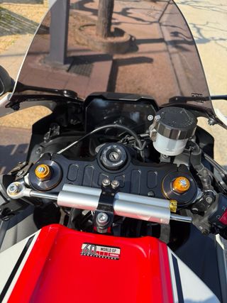 Yamaha R7 60 Aniversario