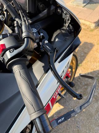 Yamaha R7 60 Aniversario