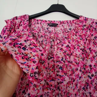 Blusa estampada volantes