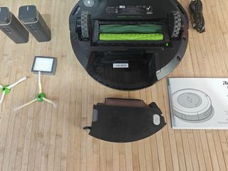 Robot aspirador con Wi-Fi iRobot Roomba e6192