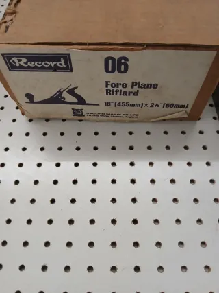 Cepillo de carpintero Record 06 vintage. Nuevo