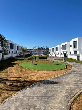 Casa adosada en alquiler en Montequinto en Dos Hermanas