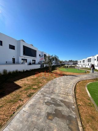 Casa adosada en alquiler en Montequinto en Dos Hermanas