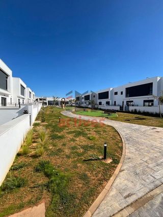 Casa adosada en alquiler en Montequinto en Dos Hermanas