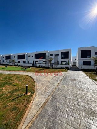 Casa adosada en alquiler en Montequinto en Dos Hermanas