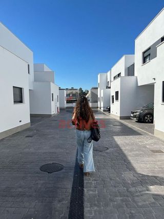 Casa adosada en alquiler en Montequinto en Dos Hermanas