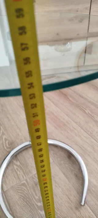 Tavolino ausiliario in vetro e metallo