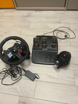 Volante Logitech G29 con Pedaliere