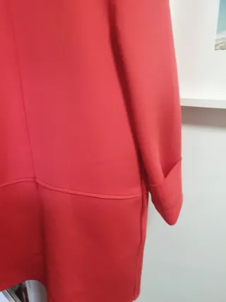 Abrigo coral de neopreno marca Paccio