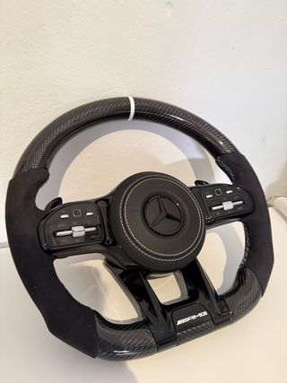 Volante AMG Carbono y Alcántara