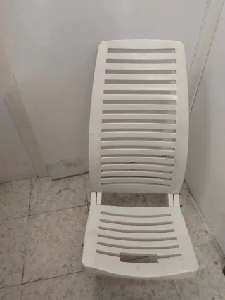 Silla baja plegable para piscina o playa