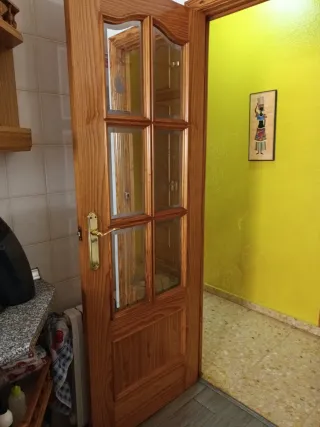 3 Puertas de pino con cristal