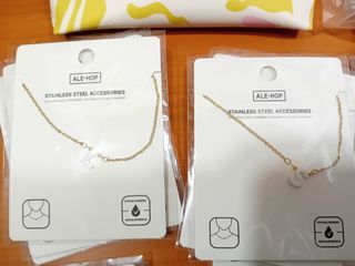 Lote 12 peluches, 30 colgantes?HOY 23.03ULTIMA DIA