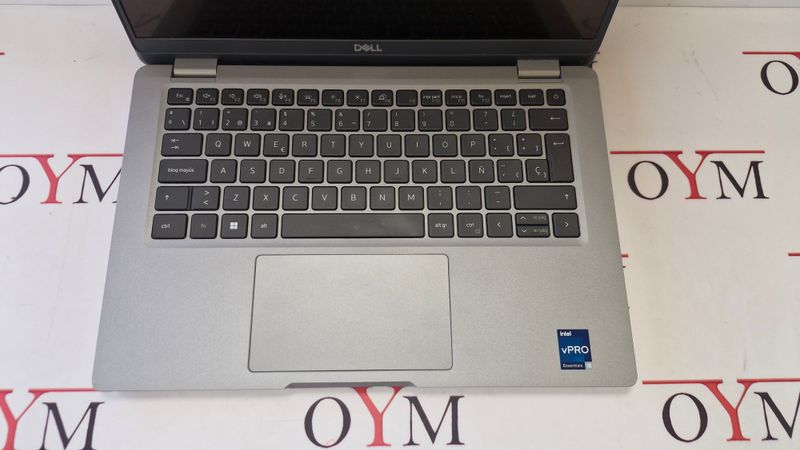 Dell Latitude 5330 Gris/Plateado afbeelding 2