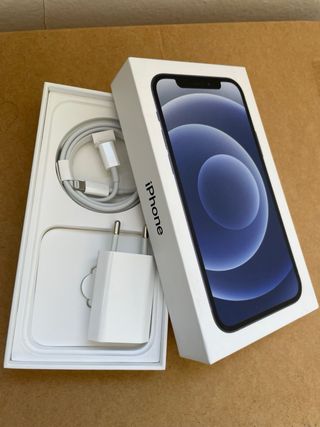 Caja y cargador iPhone 12