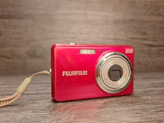 Cámara Digital Fujifilm Finepix J32 Roja