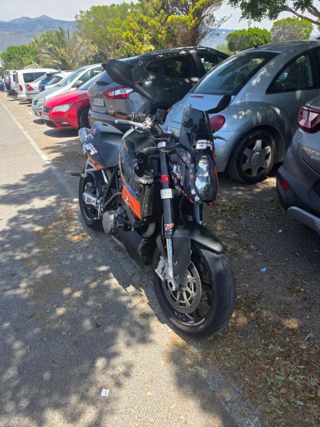 KTM 990  superduke 120cv