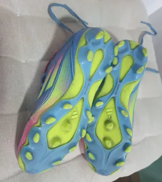 Botas de fútbol Adidas Talla 33