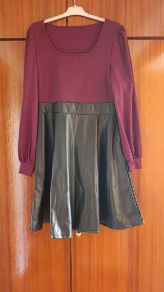 Vestido burdeos y negro