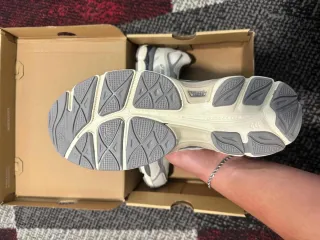 Asics Gel Zapatillas Gris y Blanco