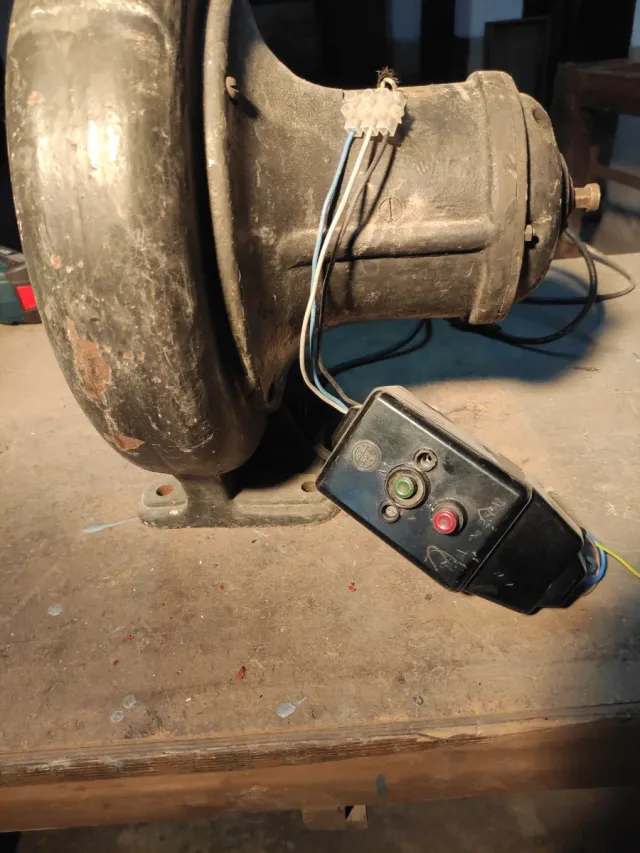 Soplador de forja eléctrico NESTOR JEUTER 1/4 HP