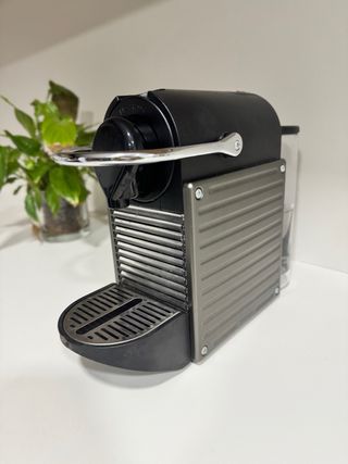 Cafetera Nespresso Krups Negra