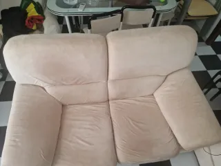 Divano a 2 posti beige in pelle scamosciata