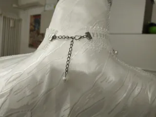 Collana pizzo gotico bianca con perle