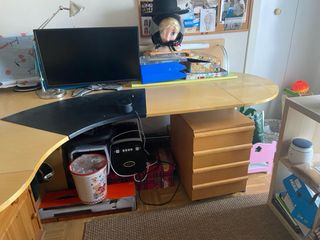 Mesa Ikea con extensiones y cajonera