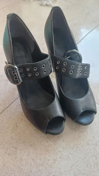 Guess Zapatos Tacón Abiertos Negro Hebilla