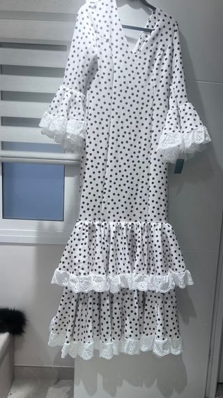 Vestido Flamenca Lunares Blanco y Negro