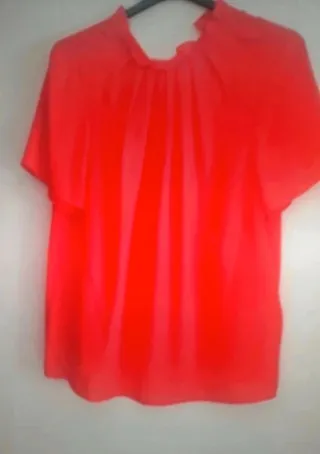 Blusa roja fina