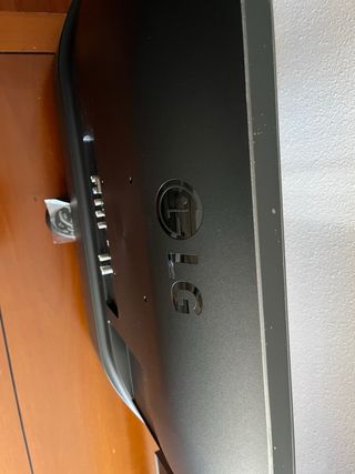 Televisión LG 28 Smart TV