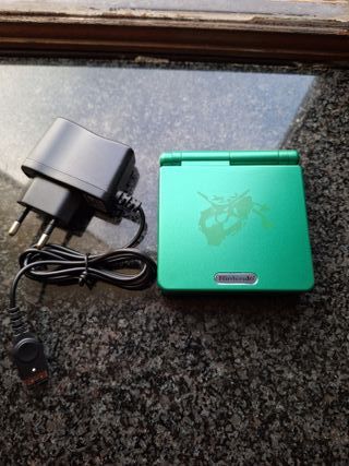 Game Boy Advance SP Rayquaza con scatola