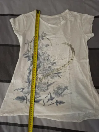 Maglietta donna con cuore floreale