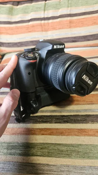 Cámara Nikon D3300 + Objetivo 18-55 + complementos