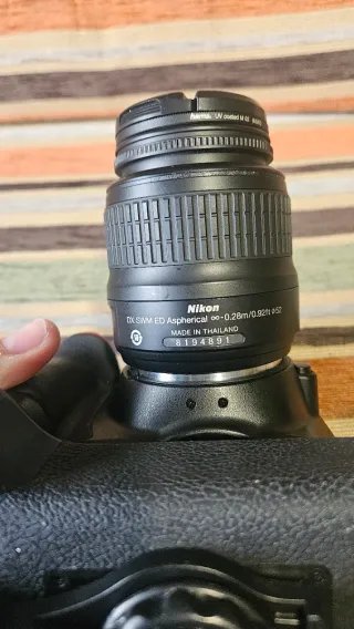 Cámara Nikon D3300 + Objetivo 18-55 + complementos