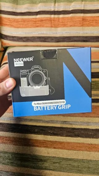 Cámara Nikon D3300 + Objetivo 18-55 + complementos