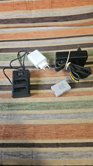 Cámara Nikon D3300 + Objetivo 18-55 + complementos