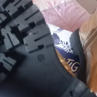 Botas Giuseppe Kids Doradas con Estrellas