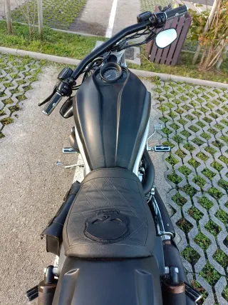 Harley-Davidson V-Rod night rod special