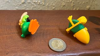 2 FIGURAS KINDER PÁJARO CANTANTE Y PÁJARO PEZ